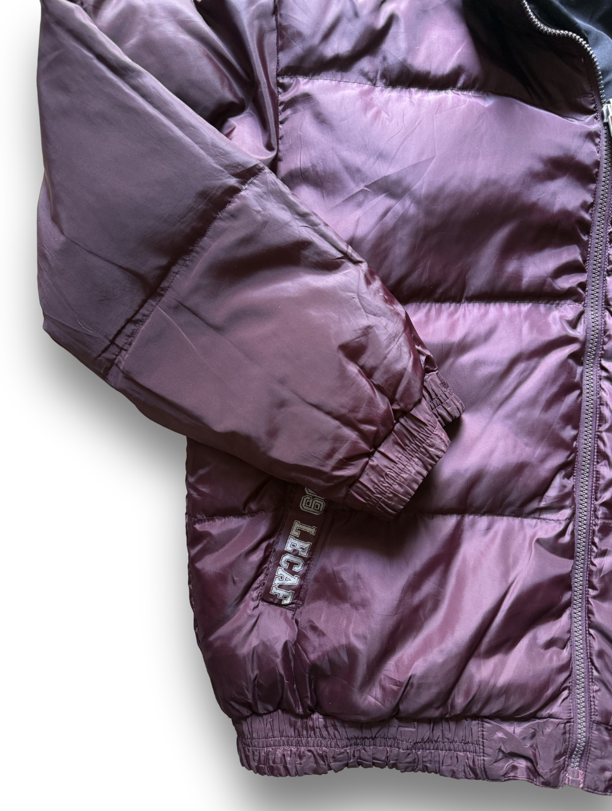 Vintage Burgundy Puffer Jacket (L)